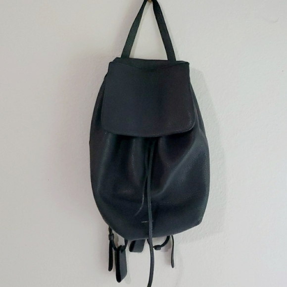 Like-New Mansur Gavriel Classic Backpack Large Luxury Leather Bucket Bag Italy - Picture 1 of 16